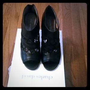 Charles David pumps size 10
